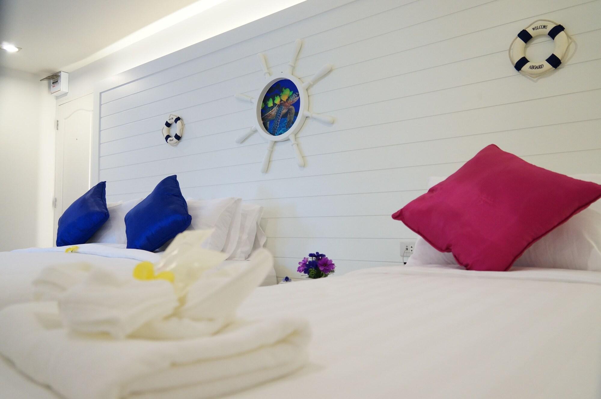 Bed By Cruise At Samakkhi-tivanont 3* Nonthaburi