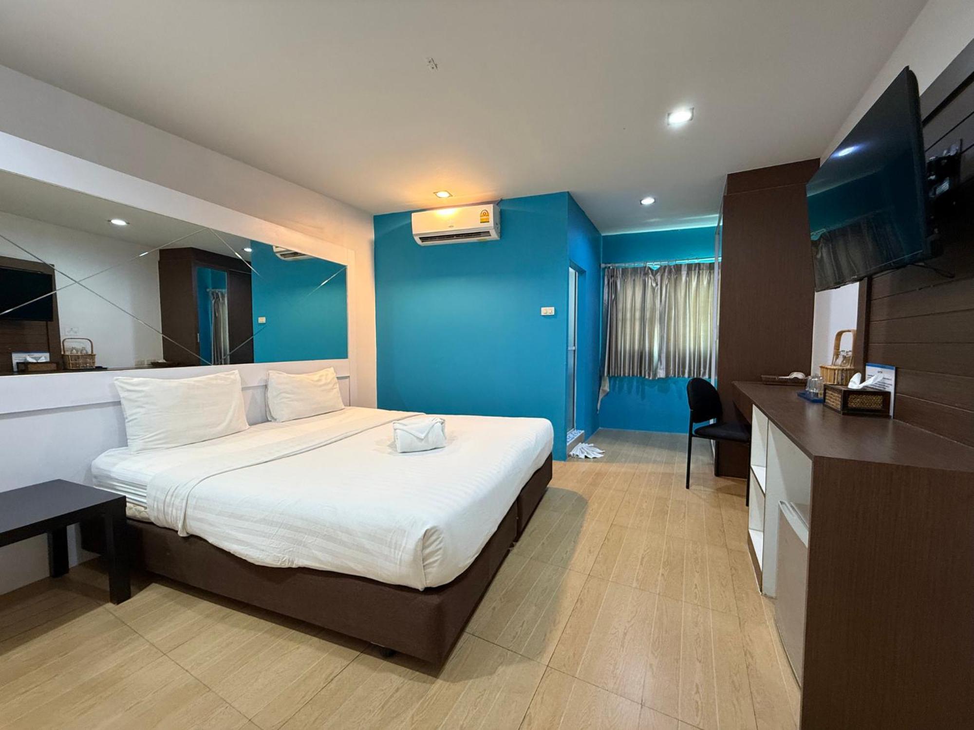 Bed By Cruise At Samakkhi-tivanont Hotel Nonthaburi
