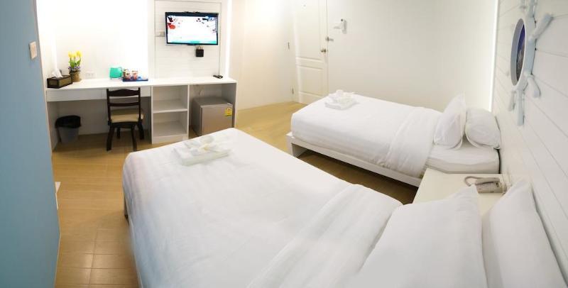 Bed By Cruise At Samakkhi-tivanont Nonthaburi